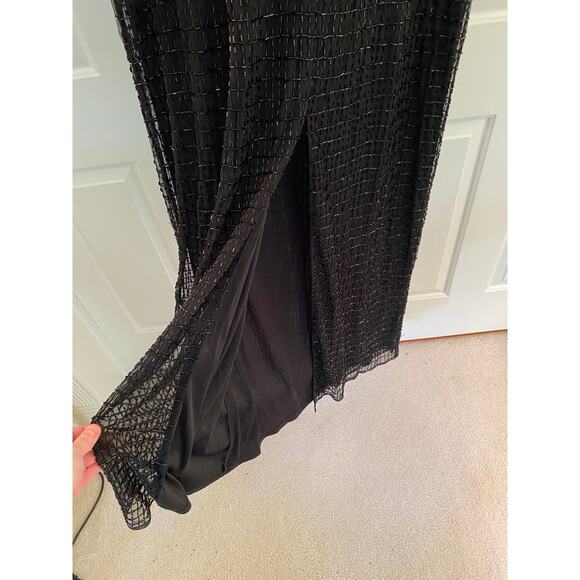 NWT Mac Duggal Beaded Cap Sleeve V Neck Column Gown, Black, 12, 598$ - Picture 7 of 7